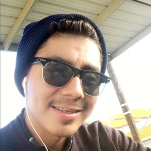 Meet your Posher, Rogelio